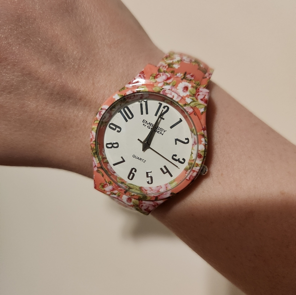 Floral watch with large face